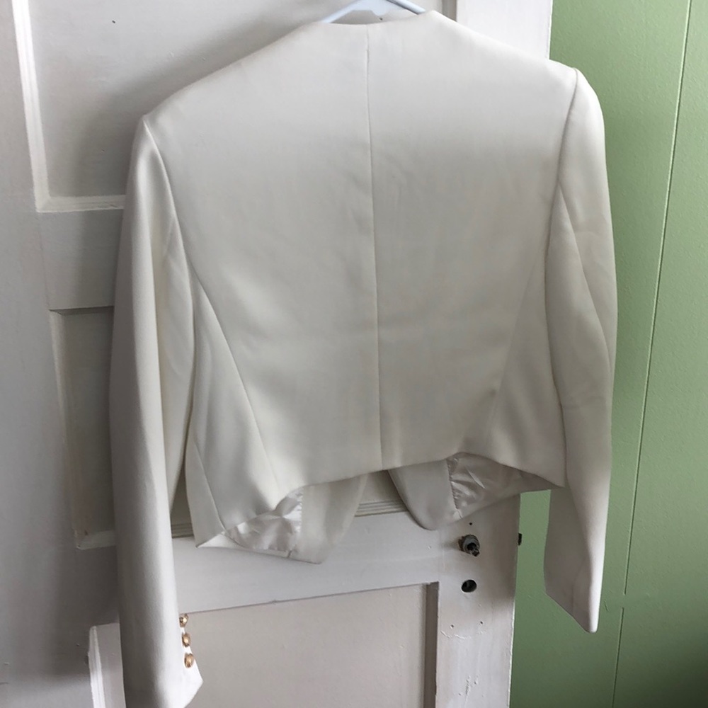 Blazer - Picture 2 of 3